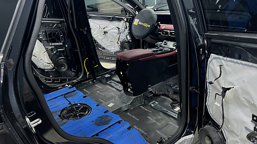 Звукоизоляция пола Джетур X70